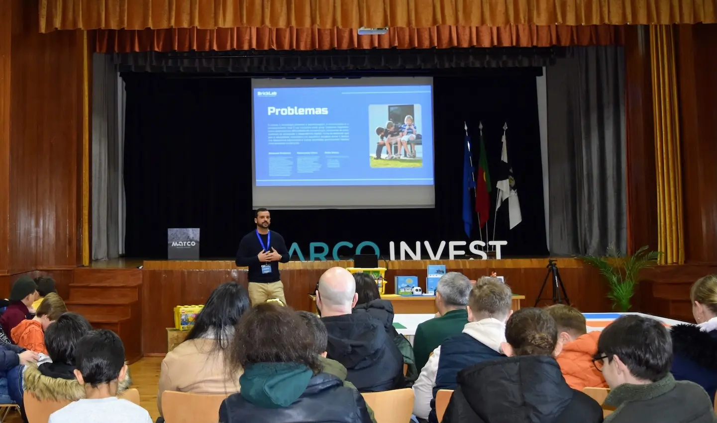 Palestra BrickLab